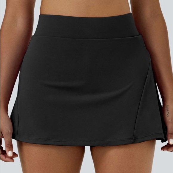 HALARA Pleated Black Skirt Perfect for tennis, golf and casual activities. - Picture 3 of 14